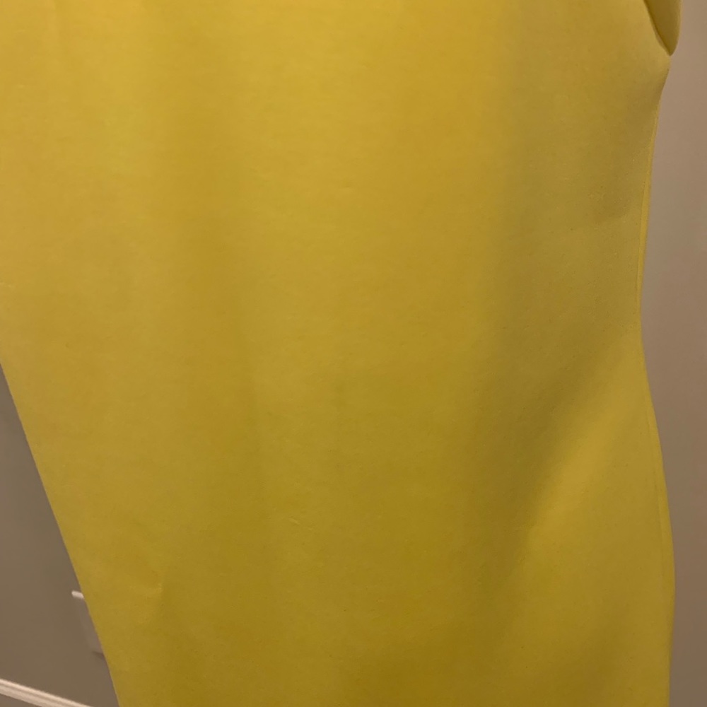 Yellow Dress - Picture 5 of 5